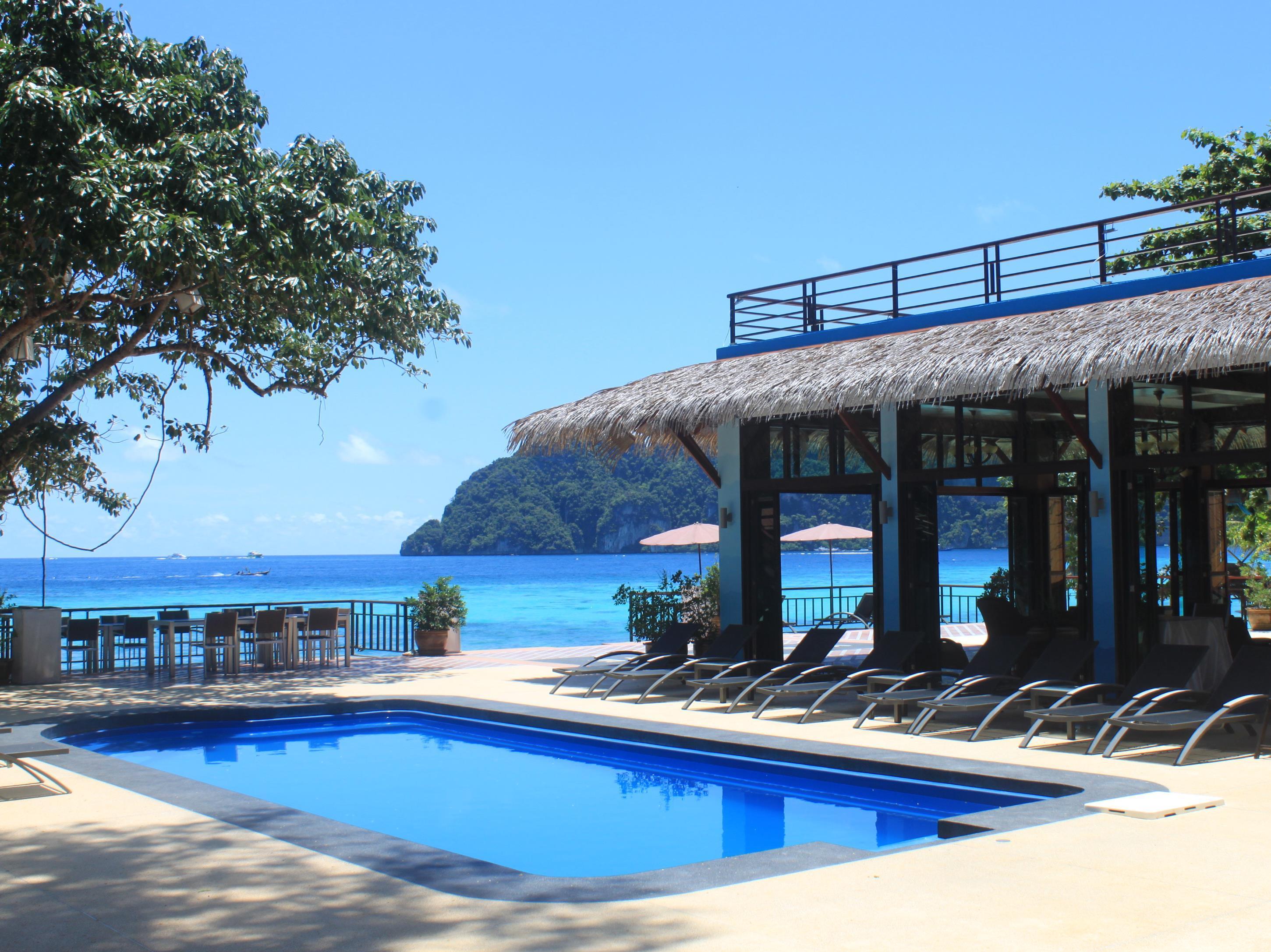 Phi Phi Long Beach Resort & Villa Exterior photo