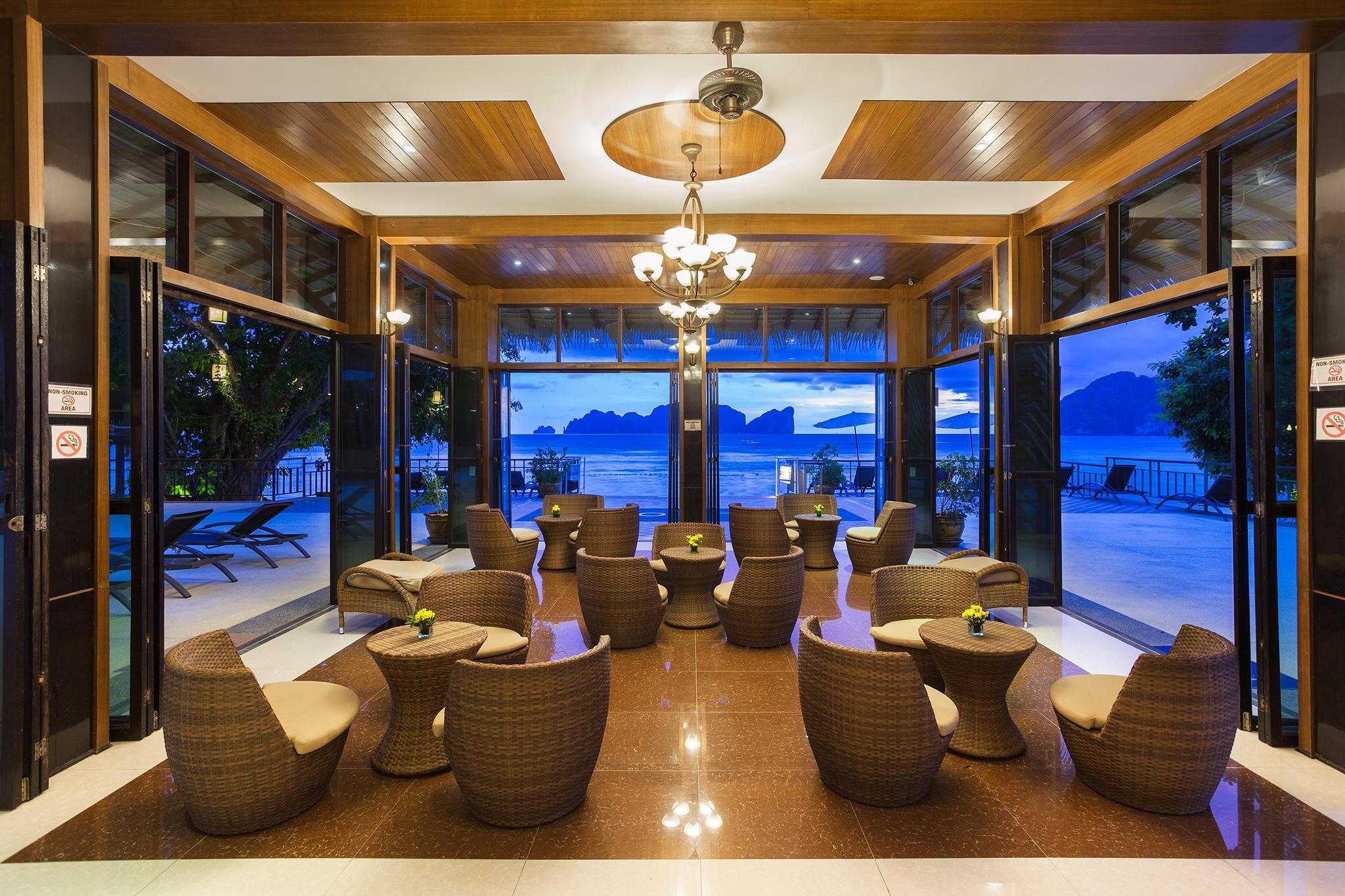 Phi Phi Long Beach Resort & Villa Exterior photo