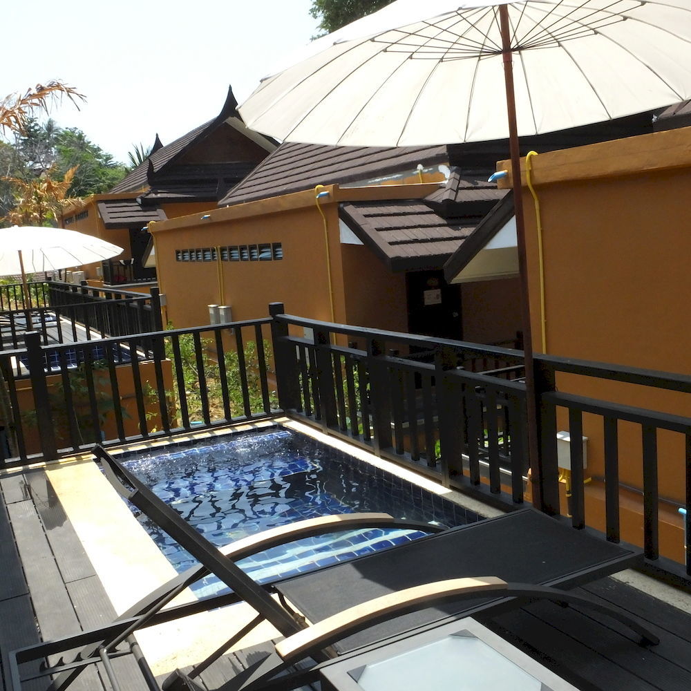 Phi Phi Long Beach Resort & Villa Exterior photo