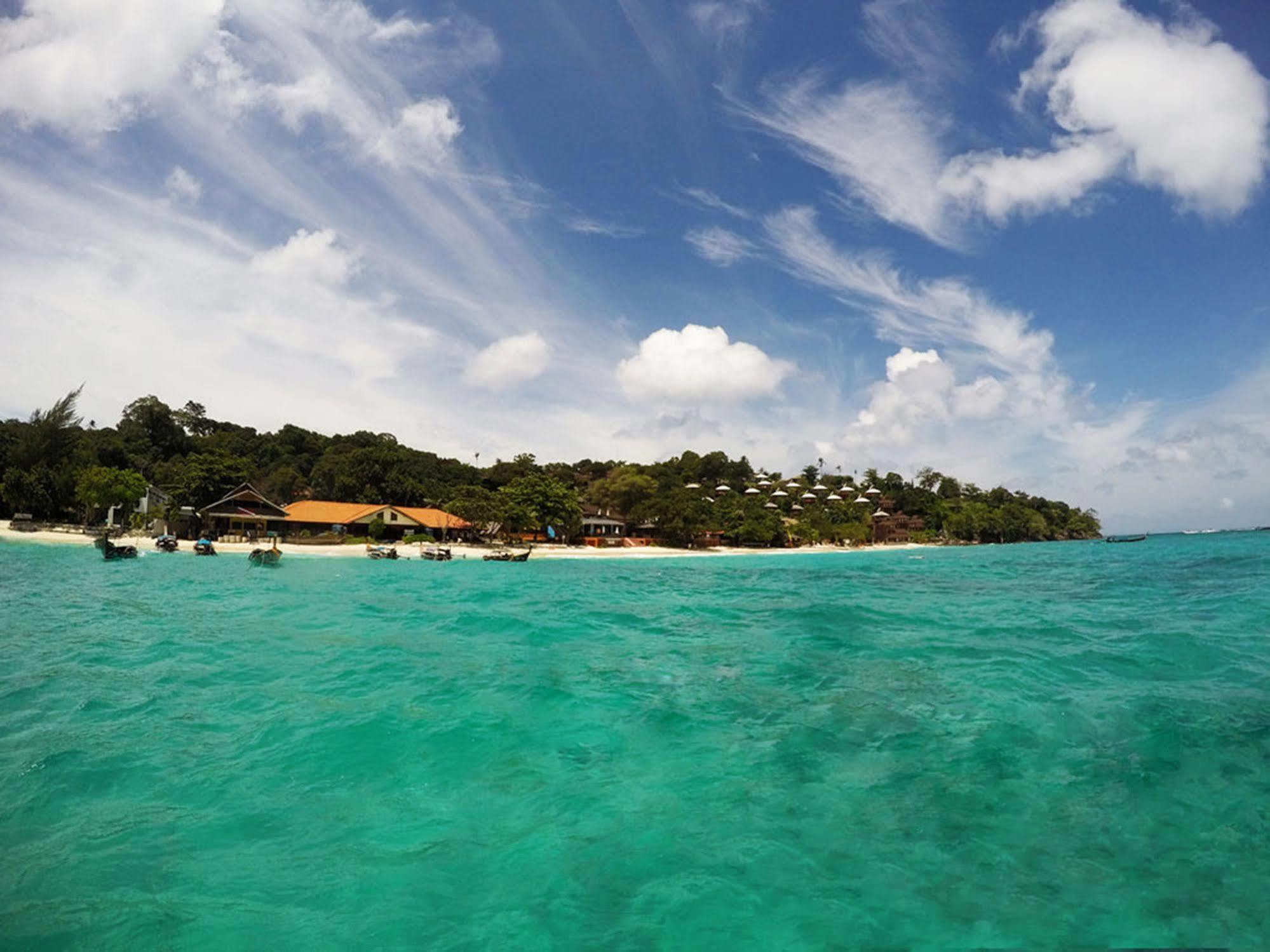 Phi Phi Long Beach Resort & Villa Exterior photo
