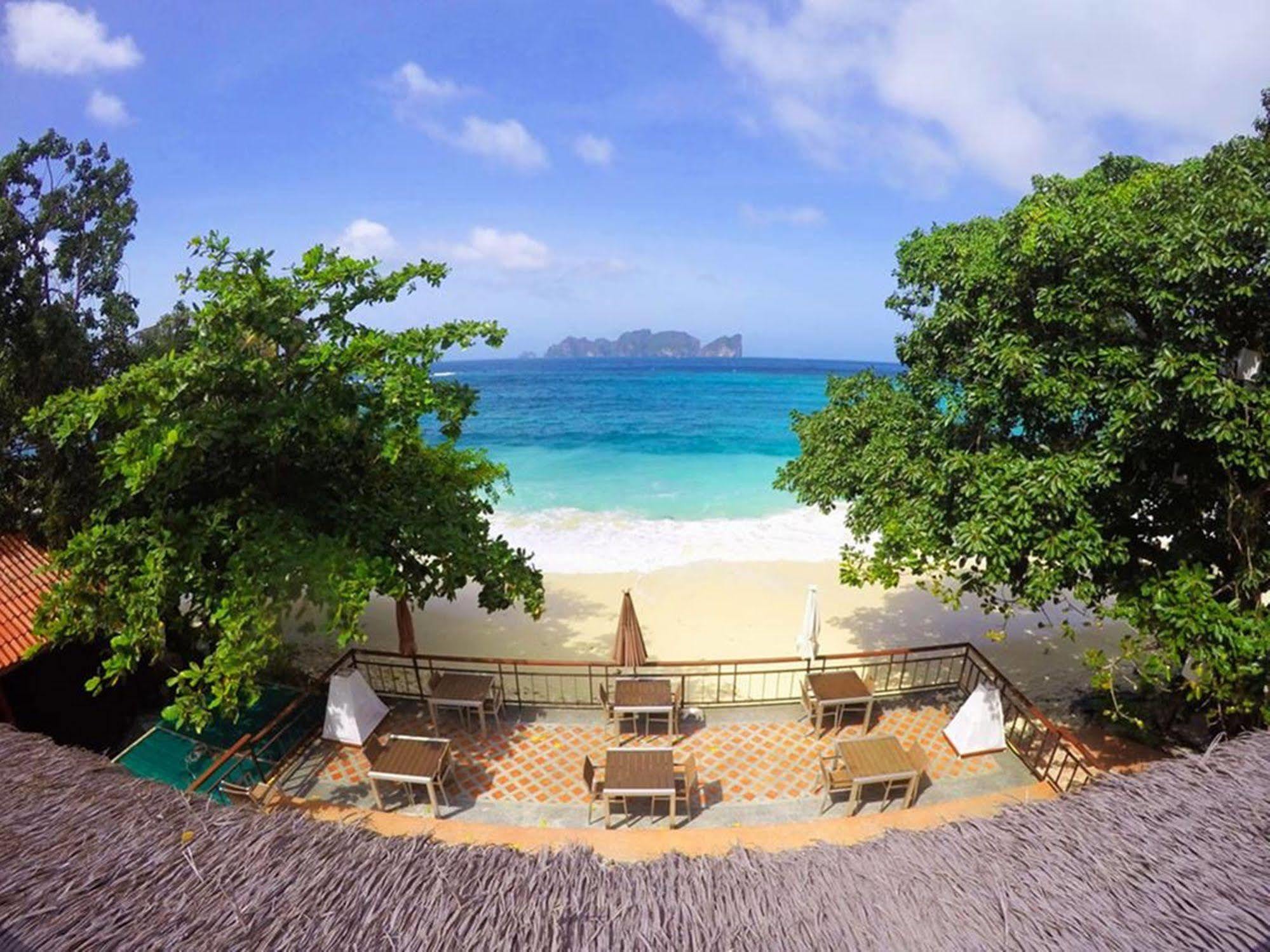 Phi Phi Long Beach Resort & Villa Exterior photo