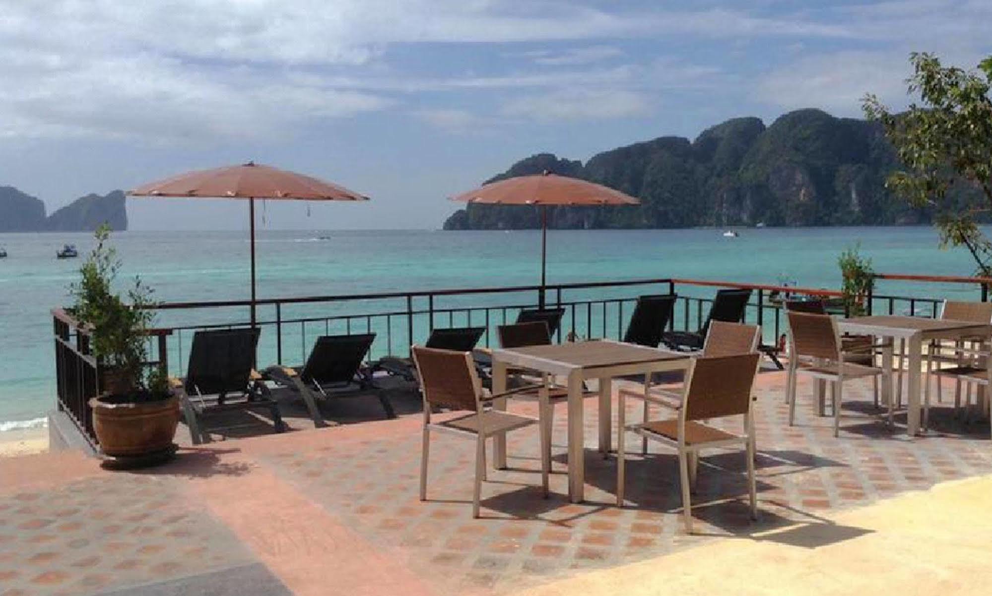 Phi Phi Long Beach Resort & Villa Exterior photo