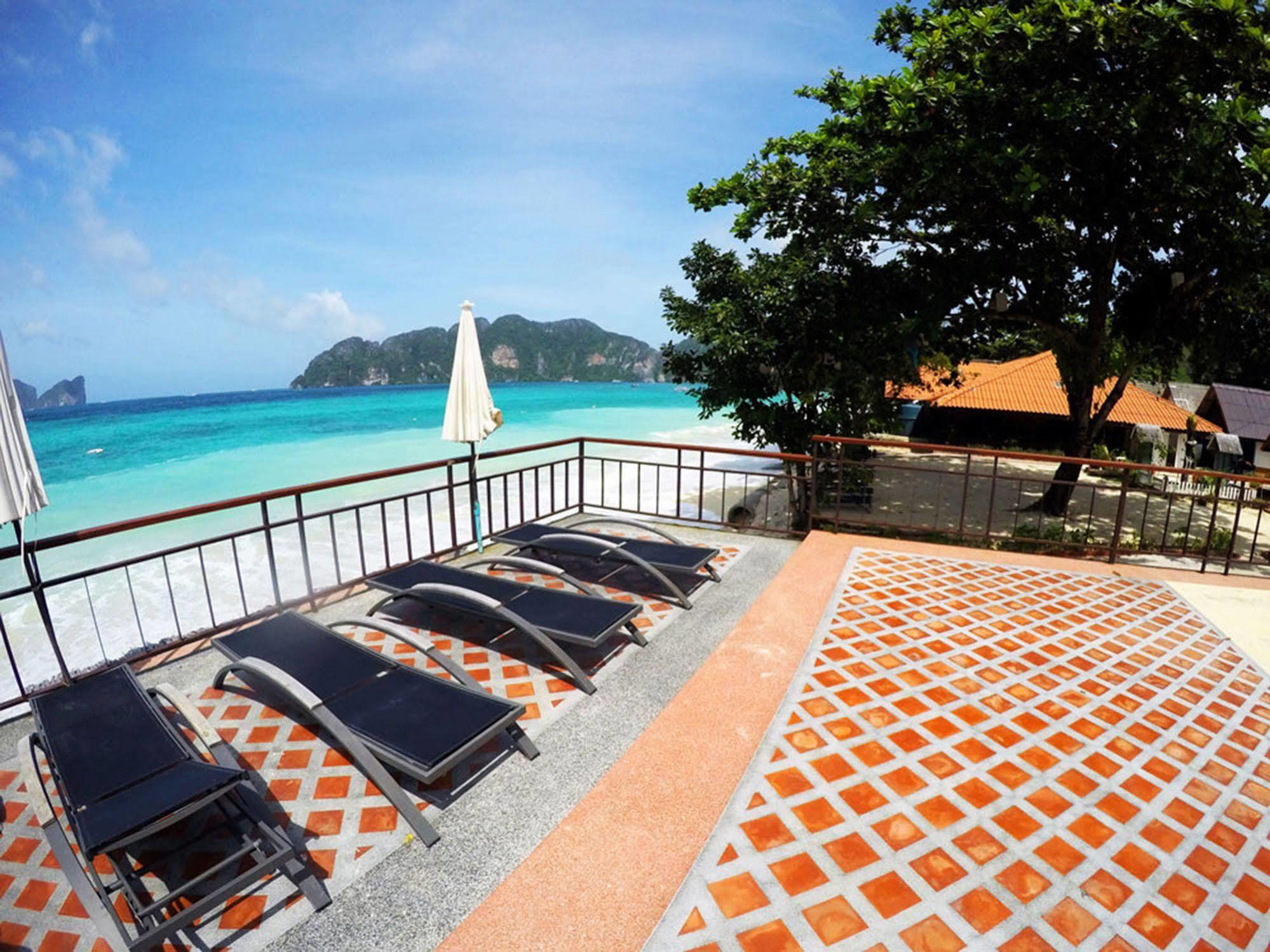 Phi Phi Long Beach Resort & Villa Exterior photo